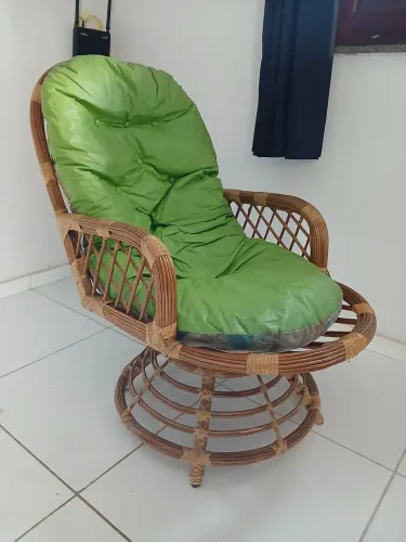 VENDO CADEIRA EM BAMBU