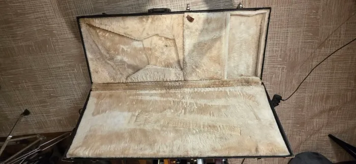 Case Gibson Explorer original anos 1990