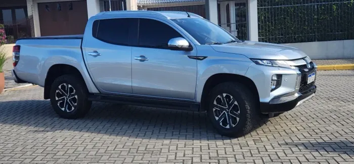 Mitsubishi L200 Triton Sport HPE-S 2.4 CD Dies. AUT 2024