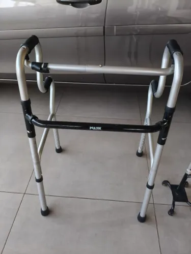 Andador e Bengala Tripé Idoso