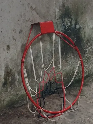 ? Aro de Basquete Usado com Rede ? Ótimo para Treinar!