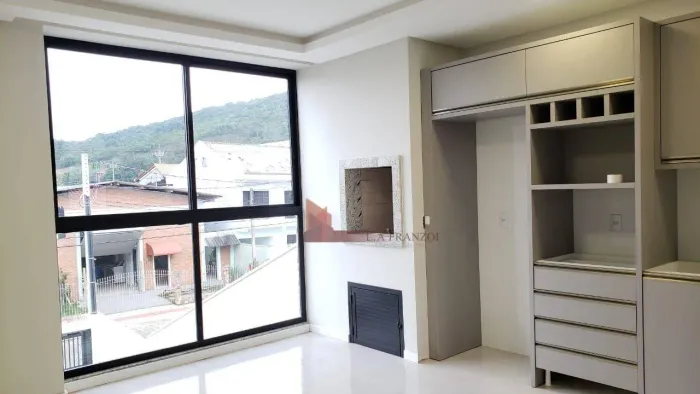 LOCAÇÃO: Apartamento com 2 dormitórios sendo 1 suíte - 80 m² - Ressacada - Itajaí/SC