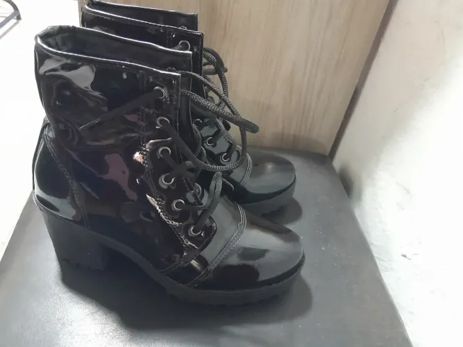 Bota de Cano Curto