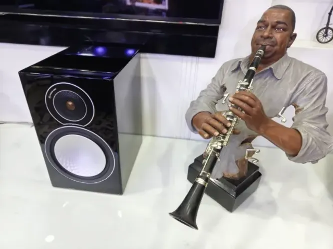 CAIXA MONITOR AUDIO SILVER II