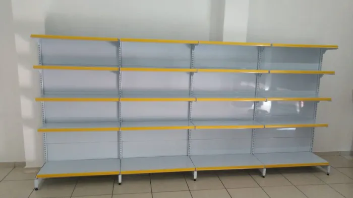 Gôndolas semi novas