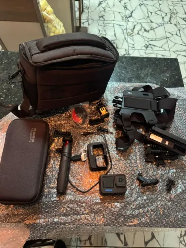 Gopro Hero 10 Black | +Acessorios | +2 Baterias extras | Zero marcas de uso