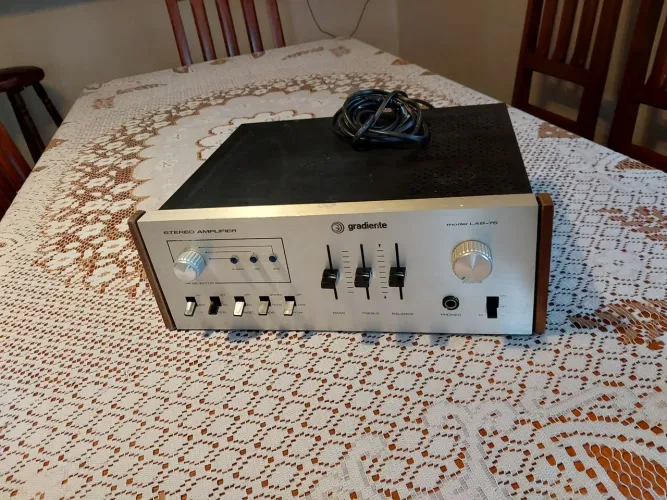 Amplificador Gradiente Model LAB 75