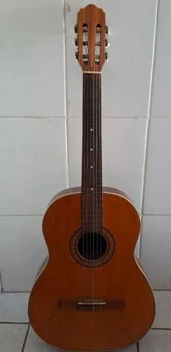 Vendo violão Giannini, fabricado 2001,GWNE, 850,00 aceito proposta. Corda nylon.