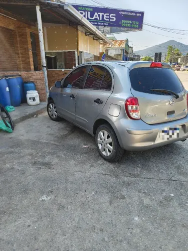 Nissan March SV 1.6 16V Flex Fuel 2013