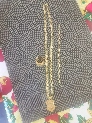 Prata banhada a ouro