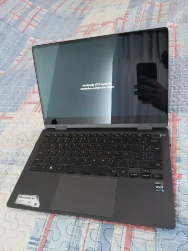 Samsung galaxybook2 360 2 em 1 *leia*