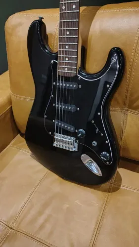 GUITARRA FENDER SQUIER AFFINITY