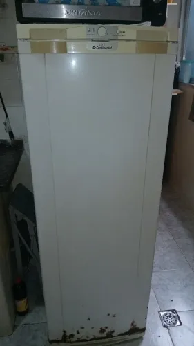 Freezer continental, Forno Britânia e micro-ondas consul