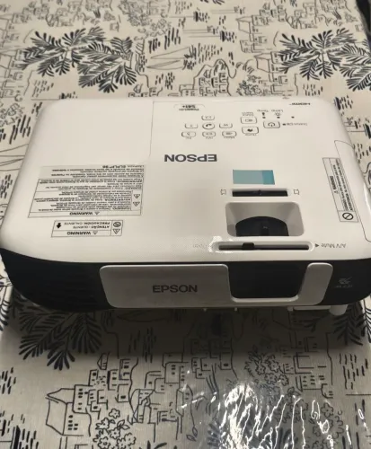 Projetor Epson S41+ novo