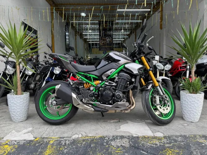 Kawasaki Z 900 FINANCIA !