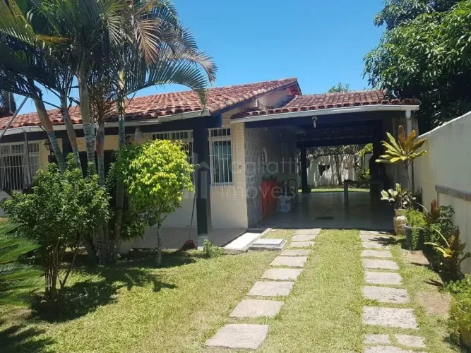 CASA COM PISCINA - IGUABINHA, ARARUAMA/RJ