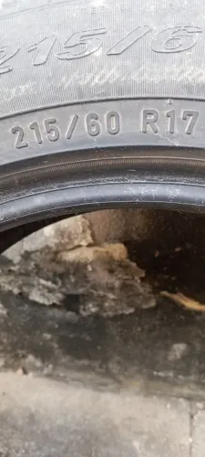 215/60/17 Pirelli Scorpion