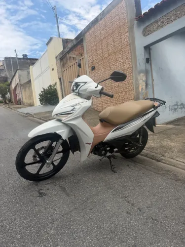 Moto 125 2025 Com apenas 30 mil km Doc26 Impecável