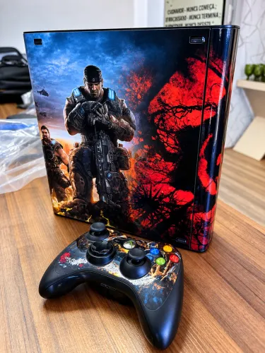 XBOX 360 + 300 Jogos RGH 3.0