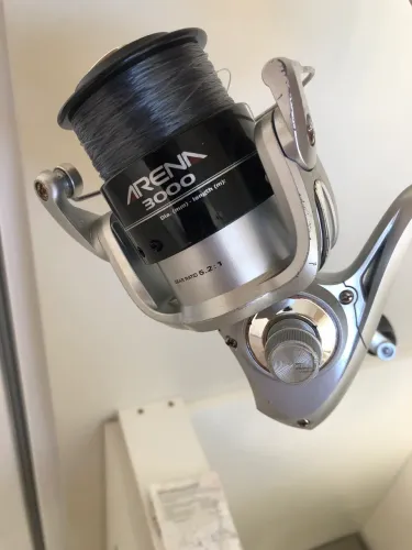 Molinete Arena 3000 Semi Novo com Linha