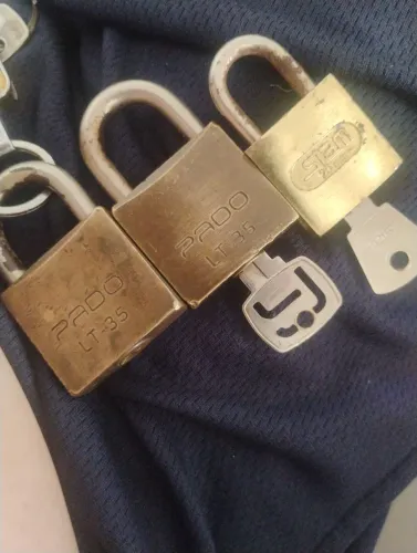 Cadeado pado e stam