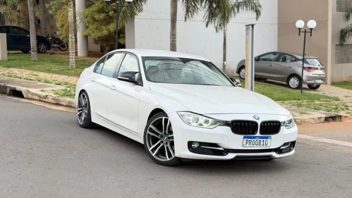 BMW 320I A 2.0 Turbo/activeflex 16V 184cv 4P 2015