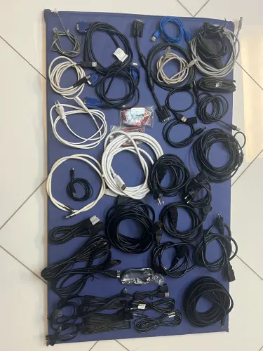 Cabos Variados Para PC, Monitor, Internet E Eletrônicos