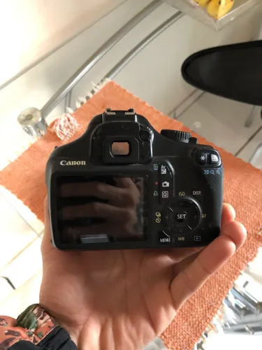 Canon t3 Rebel + 18-55mm (usada)
