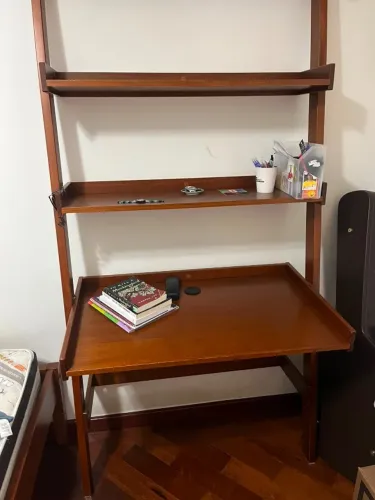 Escrivaninha estante Tok Stok Semi-Nova