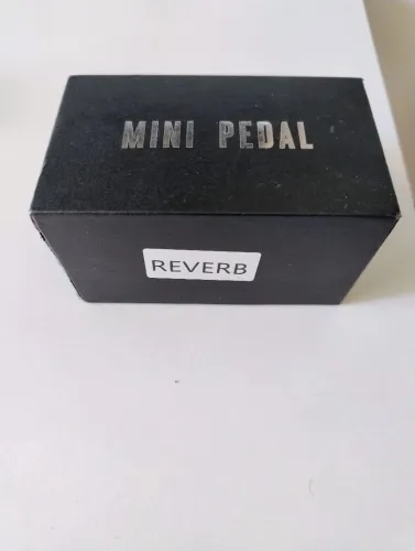 Vendo pedal Reverb Mvave novo