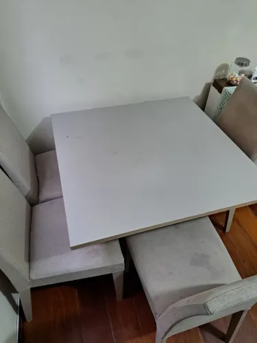 Mesa de Refeição BEGE com 4 Cadeiras