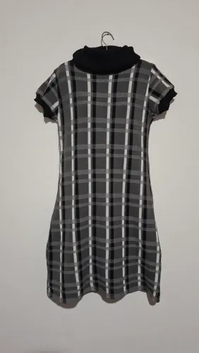 Vestido tricô gola alta M