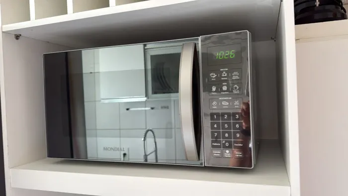 MICROONDAS MONDIAL 32L novíssimo