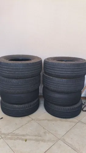 4 Pneus Goodyear e 4 Westlake