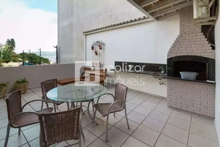 Casa 4 quartos no bairro Coqueiros, Florianópolis