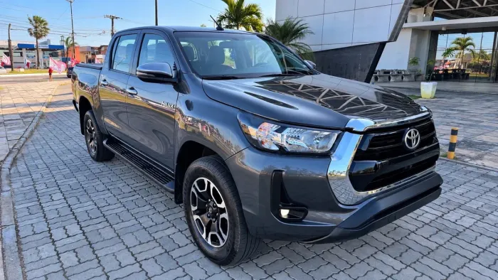 Toyota Hilux CD SR 4X4 2.8 TDI Diesel Aut. 2024