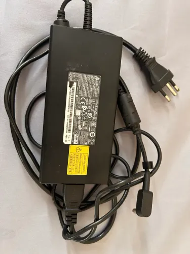 Fonte Notebook Acer Predator