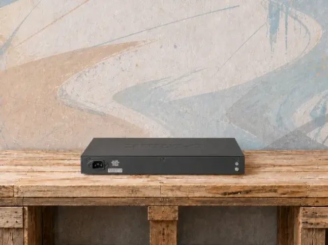 Switch D-Link xStack DES-3200-28P 24 Portas PoE Gerenciável