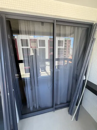 Esquadria completa 2m x 2,30m