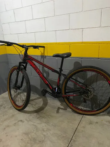Bicicleta Swift Twister Aro 29 | Freio a Disco | Quadro Alumínio | Shimano
