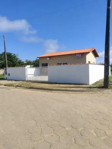 Vendo ou troco casa nova na praia da Juréia Iguape