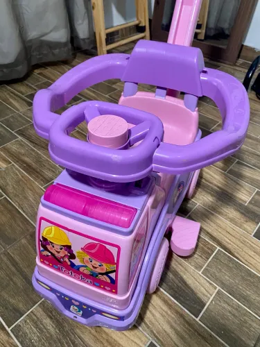 Quadriciclo infantil totoka plus menina