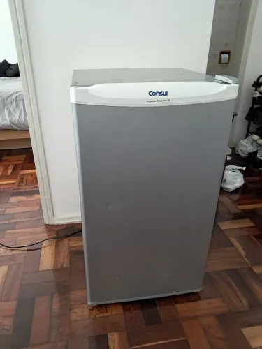 FRIGOBAR CONSUL 120L - $450