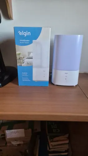 Umidificador de Ar Elgin Bivolt, Difusor, 4l, Iluminação RGB, Dupla Nevoa
