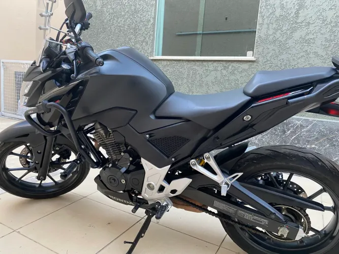 Baixei o preço: Vendo Moto CB300F Twister 24/24