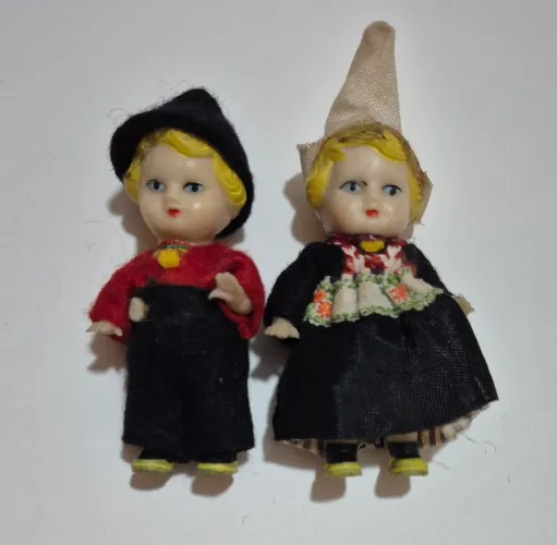 Casal de bonequinhos alemães anos 50/60 feitos em borracha e tecido