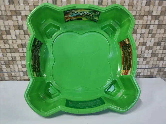 Arena Beyblade Burt hasbro