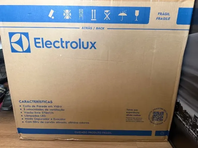 Coifa de Parede Electrolux 60cm NOVA de Vidro Efficient com Luz de Led (CE6VX)