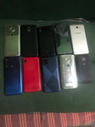 Vendo lote de aparelho celular com defeito para retirada de peças 