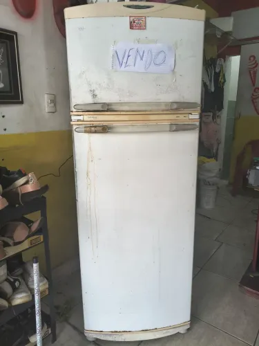 Vendo geladeira Brastemp